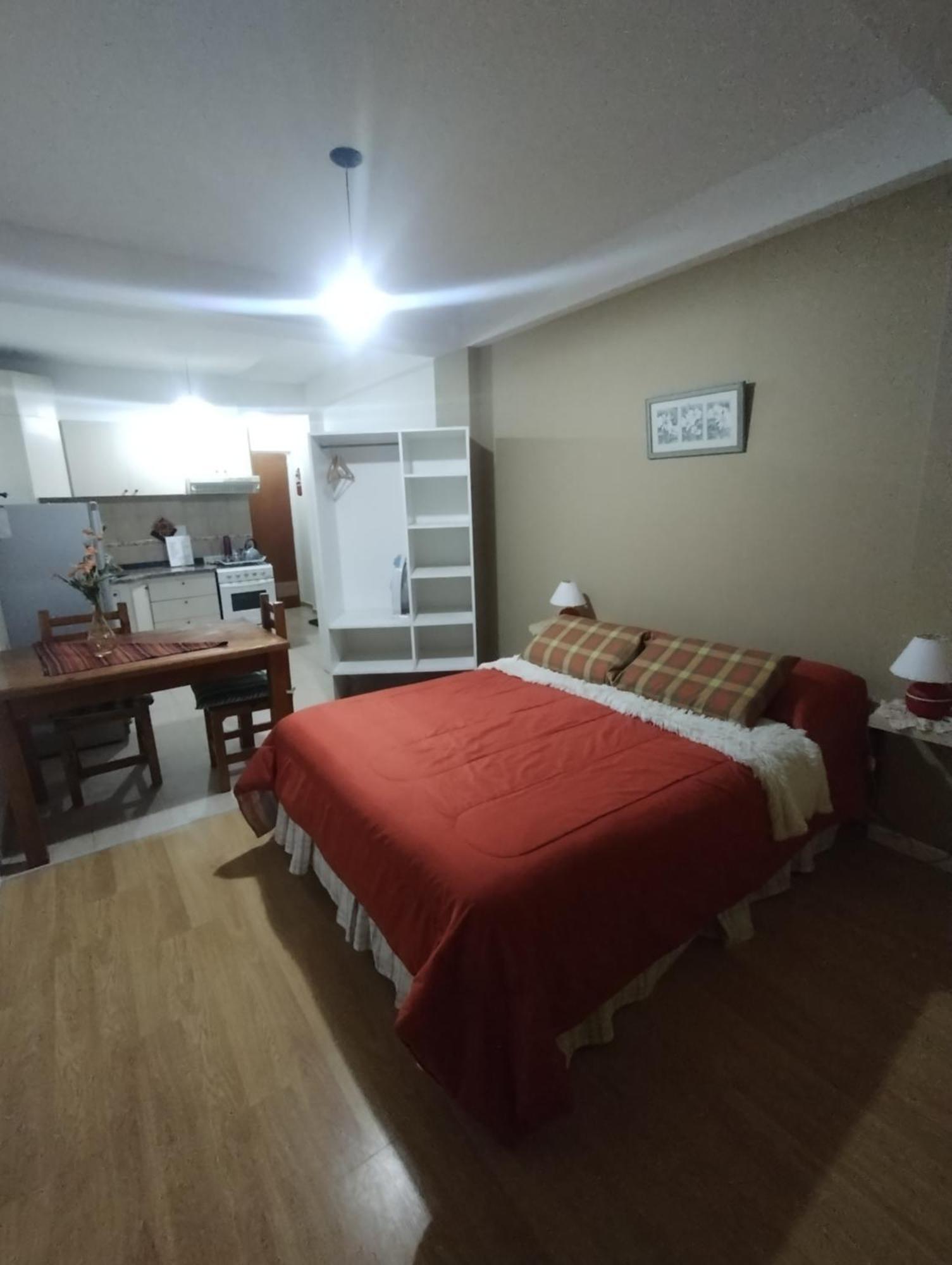 Apartmán Acogedor Monoambiente Con Parking Neuquén Exteriér fotografie